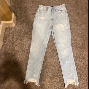 Abercrombie and Fitch mom jeans